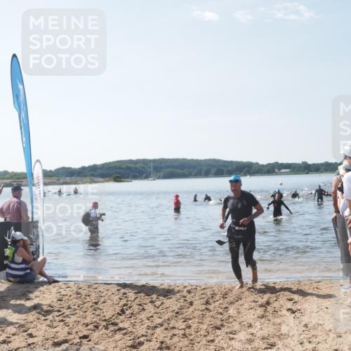 22.06.2025 - Viking Triathlon MichiJ http://msf.ph/oto/8094334 22.06.2025 10:40:06 Schwimmen 248, 283, 394, 538, 553 meine-sportfotos.de