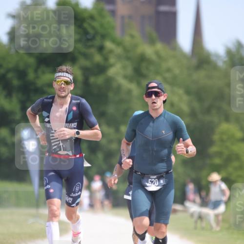 22.06.2025 - Viking Triathlon H.Heesch http://msf.ph/oto/8094355 22.06.2025 13:04:39 Laufen 434, 520, 557, 641 meine-sportfotos.de