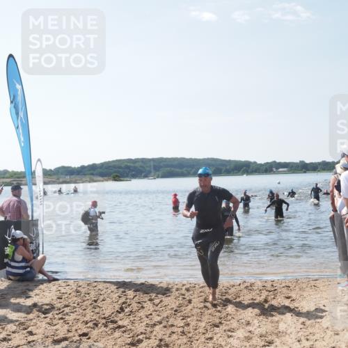 22.06.2025 - Viking Triathlon MichiJ http://msf.ph/oto/8094360 22.06.2025 10:40:07 Schwimmen 248, 283, 394, 538, 553 meine-sportfotos.de