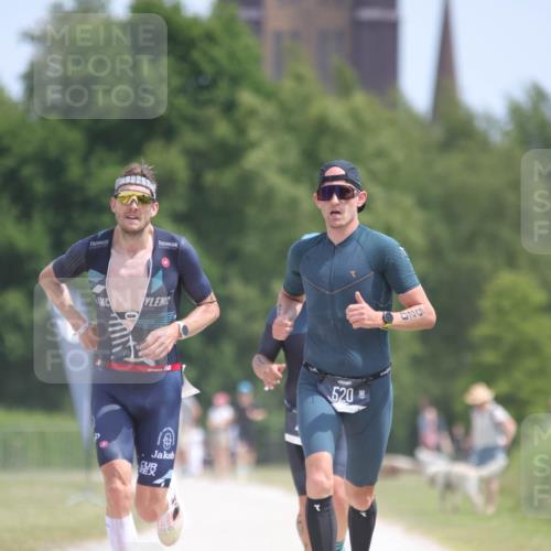 22.06.2025 - Viking Triathlon H.Heesch http://msf.ph/oto/8094371 22.06.2025 13:04:39 Laufen 434, 520, 557, 641 meine-sportfotos.de
