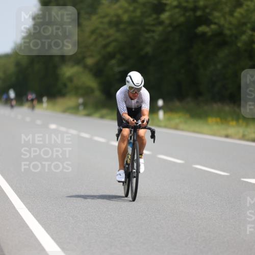 22.06.2025 - Viking Triathlon Yannick Fuchs http://msf.ph/oto/8094381 22.06.2025 11:56:56 Radfahren 30, 221, 416 meine-sportfotos.de