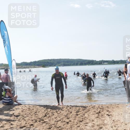 22.06.2025 - Viking Triathlon MichiJ http://msf.ph/oto/8094409 22.06.2025 10:40:14 Schwimmen 248, 375, 379, 385, 394, 487, 517, 538, 553 meine-sportfotos.de