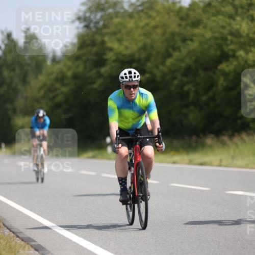 22.06.2025 - Viking Triathlon Yannick Fuchs http://msf.ph/oto/8094411 22.06.2025 11:19:51 Radfahren 17, 62, 100, 116, 224, 226, 278, 350, 402, 457, 520, 623, 640 meine-sportfotos.de