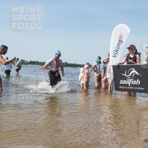 22.06.2025 - Viking Triathlon KatJ http://msf.ph/oto/8094431 22.06.2025 10:29:41 Schwimmen 6 meine-sportfotos.de
