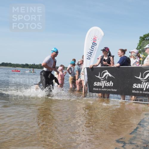 22.06.2025 - Viking Triathlon KatJ http://msf.ph/oto/8094456 22.06.2025 10:29:42 Schwimmen 6 meine-sportfotos.de
