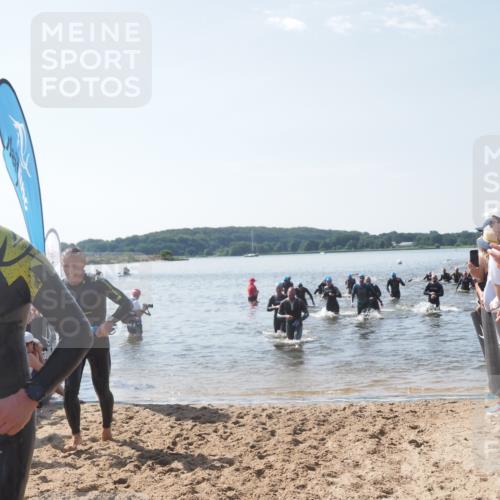 22.06.2025 - Viking Triathlon MichiJ http://msf.ph/oto/8094474 22.06.2025 10:40:19 Schwimmen 248, 254, 375, 379, 385, 394, 487, 511, 517, 553 meine-sportfotos.de