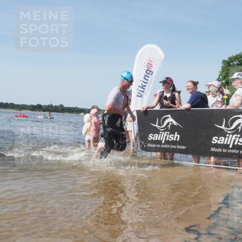 22.06.2025 - Viking Triathlon KatJ http://msf.ph/oto/8094490 22.06.2025 10:29:42 Schwimmen 6 meine-sportfotos.de