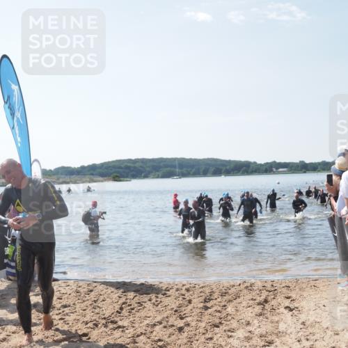 22.06.2025 - Viking Triathlon MichiJ http://msf.ph/oto/8094493 22.06.2025 10:40:20 Schwimmen 248, 254, 375, 379, 385, 394, 487, 511, 517, 553 meine-sportfotos.de