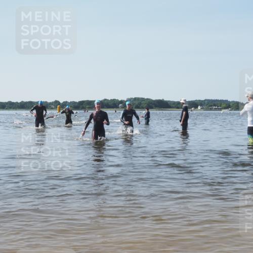 22.06.2025 - Viking Triathlon KatJ http://msf.ph/oto/8094503 22.06.2025 10:29:56 Schwimmen 175, 203, 264, 299, 473 meine-sportfotos.de