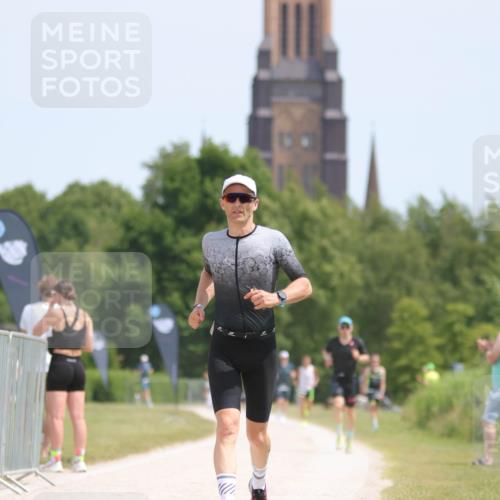 22.06.2025 - Viking Triathlon H.Heesch http://msf.ph/oto/8094516 22.06.2025 13:04:56 Laufen 132 meine-sportfotos.de
