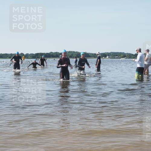 22.06.2025 - Viking Triathlon KatJ http://msf.ph/oto/8094548 22.06.2025 10:29:57 Schwimmen 175, 203, 264, 299, 473 meine-sportfotos.de