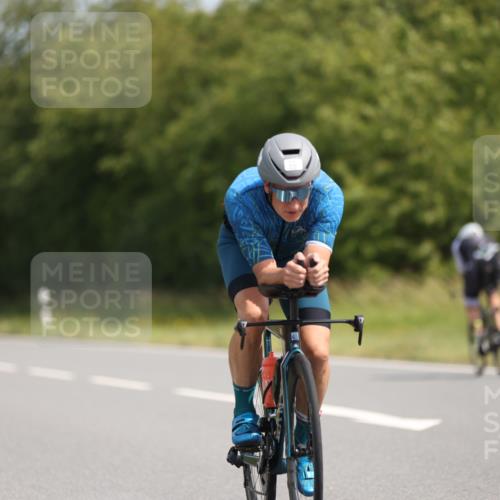 22.06.2025 - Viking Triathlon Yannick Fuchs http://msf.ph/oto/8094587 22.06.2025 11:19:57 Radfahren 48, 53, 100, 116, 224, 226, 273, 350, 355, 402, 623, 640 meine-sportfotos.de