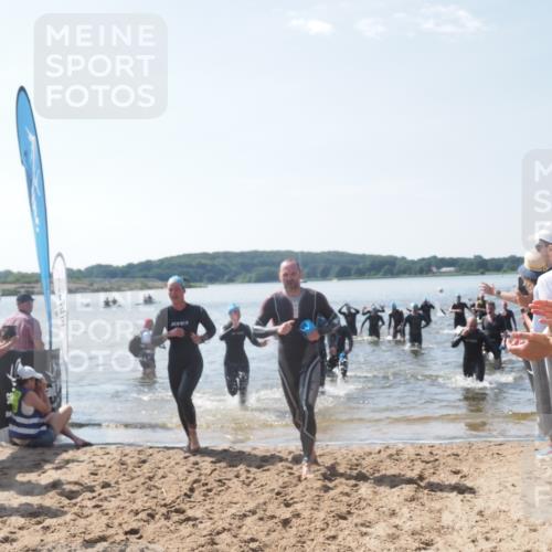 22.06.2025 - Viking Triathlon MichiJ http://msf.ph/oto/8094605 22.06.2025 10:40:25 Schwimmen 44, 228, 254, 275, 291, 375, 379, 385, 394, 487, 511, 514, 517, 553, 556, 644 meine-sportfotos.de