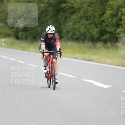 22.06.2025 - Viking Triathlon Yannick Fuchs http://msf.ph/oto/8094630 22.06.2025 13:47:55 Radfahren 470, 476 meine-sportfotos.de