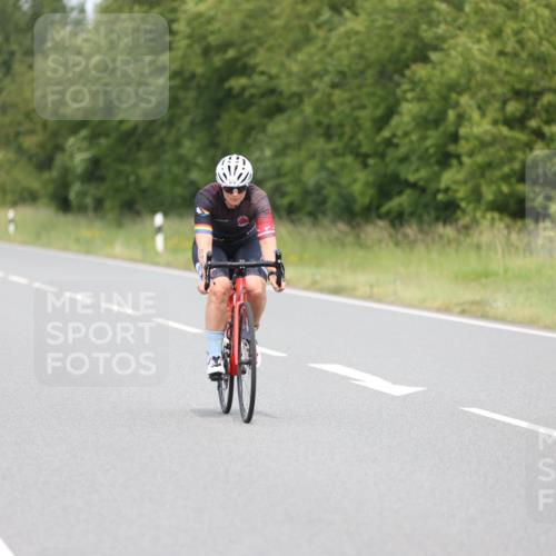 22.06.2025 - Viking Triathlon Yannick Fuchs http://msf.ph/oto/8094635 22.06.2025 13:47:55 Radfahren 470, 476 meine-sportfotos.de