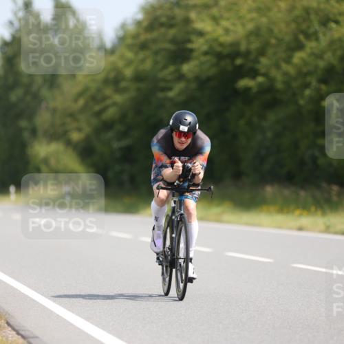 22.06.2025 - Viking Triathlon Yannick Fuchs http://msf.ph/oto/8094670 22.06.2025 11:20:00 Radfahren 48, 53, 136, 226, 273, 355, 399, 402, 640 meine-sportfotos.de