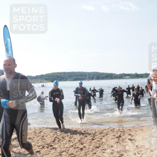 22.06.2025 - Viking Triathlon MichiJ http://msf.ph/oto/8094685 22.06.2025 10:40:27 Schwimmen 44, 228, 254, 275, 291, 325, 375, 379, 385, 394, 487, 511, 514, 517, 553, 556, 644, 657 meine-sportfotos.de