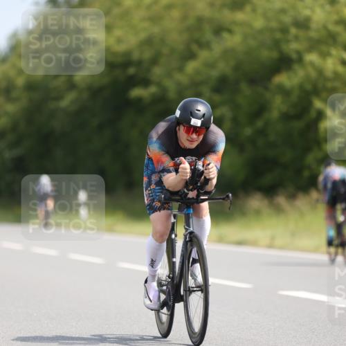 22.06.2025 - Viking Triathlon Yannick Fuchs http://msf.ph/oto/8094689 22.06.2025 11:20:01 Radfahren 48, 53, 136, 226, 273, 355, 399, 402, 416, 640 meine-sportfotos.de