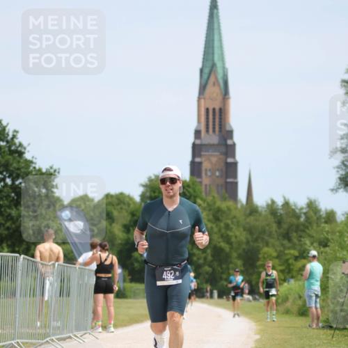 22.06.2025 - Viking Triathlon H.Heesch http://msf.ph/oto/8094703 22.06.2025 13:05:19 Laufen 349, 492 meine-sportfotos.de