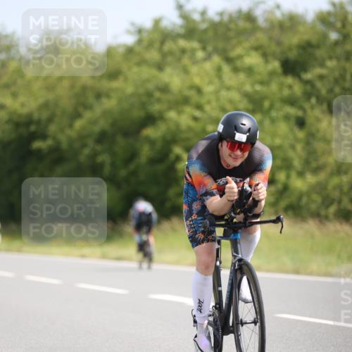 22.06.2025 - Viking Triathlon Yannick Fuchs http://msf.ph/oto/8094706 22.06.2025 11:20:01 Radfahren 48, 53, 136, 226, 273, 355, 399, 402, 416, 640 meine-sportfotos.de