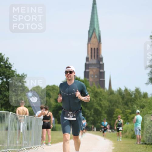 22.06.2025 - Viking Triathlon H.Heesch http://msf.ph/oto/8094726 22.06.2025 13:05:20 Laufen 349, 492 meine-sportfotos.de