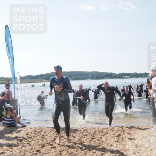 22.06.2025 - Viking Triathlon MichiJ http://msf.ph/oto/8094738 22.06.2025 10:40:29 Schwimmen 44, 228, 239, 254, 275, 291, 325, 375, 379, 385, 487, 511, 514, 517, 556, 644, 657 meine-sportfotos.de