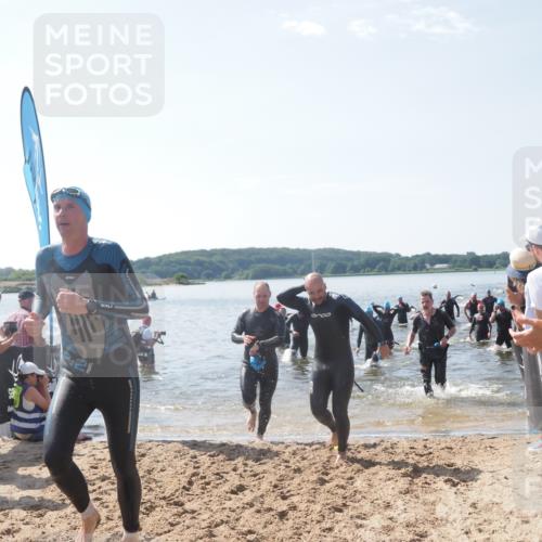 22.06.2025 - Viking Triathlon MichiJ http://msf.ph/oto/8094767 22.06.2025 10:40:30 Schwimmen 44, 228, 239, 254, 275, 291, 325, 375, 385, 487, 511, 514, 517, 556, 644, 655, 657 meine-sportfotos.de