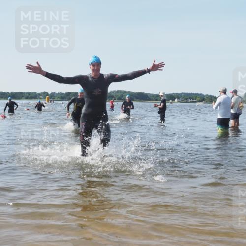 22.06.2025 - Viking Triathlon KatJ http://msf.ph/oto/8094774 22.06.2025 10:30:06 Schwimmen 132, 175, 203, 264, 374, 491, 626 meine-sportfotos.de