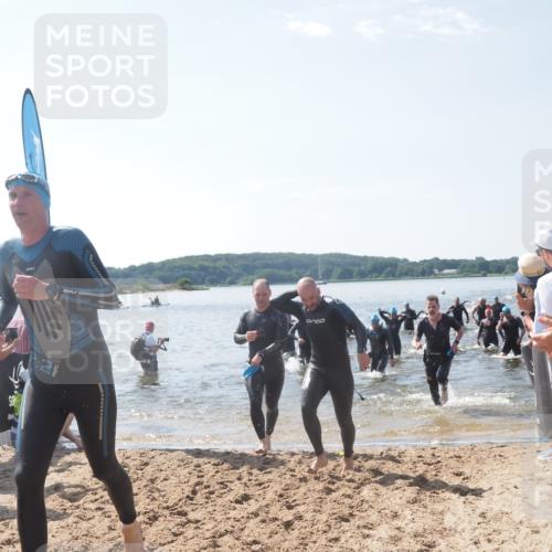 22.06.2025 - Viking Triathlon MichiJ http://msf.ph/oto/8094776 22.06.2025 10:40:30 Schwimmen 44, 228, 239, 254, 275, 291, 325, 375, 385, 487, 511, 514, 517, 556, 644, 655, 657 meine-sportfotos.de