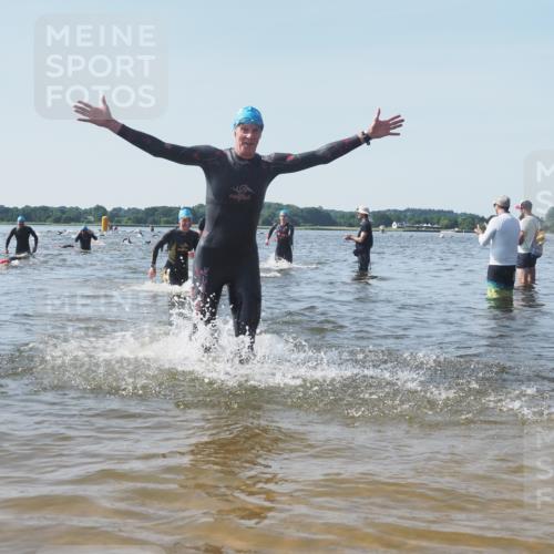 22.06.2025 - Viking Triathlon KatJ http://msf.ph/oto/8094795 22.06.2025 10:30:06 Schwimmen 132, 175, 203, 264, 374, 491, 626 meine-sportfotos.de