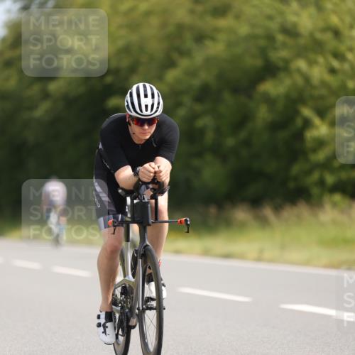 22.06.2025 - Viking Triathlon Yannick Fuchs http://msf.ph/oto/8094828 22.06.2025 11:20:11 Radfahren 38, 53, 136, 158, 399, 416, 461, 554 meine-sportfotos.de