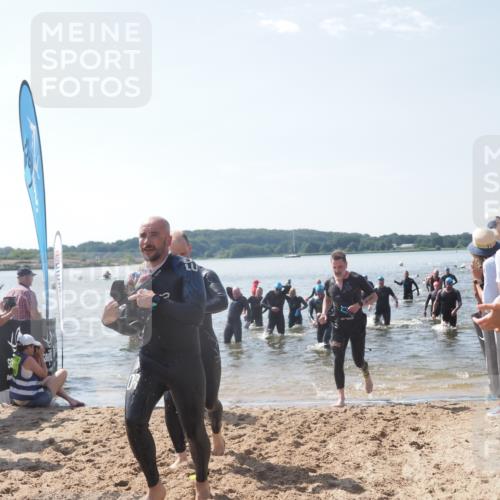 22.06.2025 - Viking Triathlon MichiJ http://msf.ph/oto/8094829 22.06.2025 10:40:32 Schwimmen 44, 228, 235, 239, 254, 275, 291, 325, 375, 385, 511, 514, 517, 556, 644, 655, 657 meine-sportfotos.de