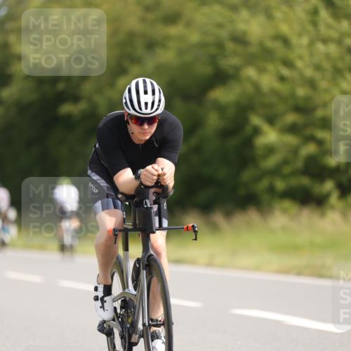 22.06.2025 - Viking Triathlon Yannick Fuchs http://msf.ph/oto/8094834 22.06.2025 11:20:11 Radfahren 38, 53, 136, 158, 399, 416, 461, 554 meine-sportfotos.de