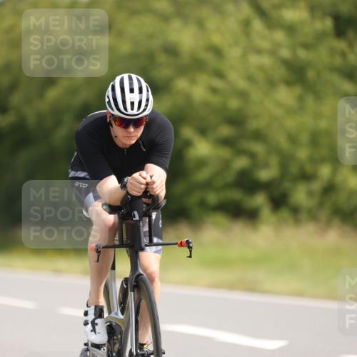 22.06.2025 - Viking Triathlon Yannick Fuchs http://msf.ph/oto/8094837 22.06.2025 11:20:11 Radfahren 38, 53, 136, 158, 399, 416, 461, 554 meine-sportfotos.de