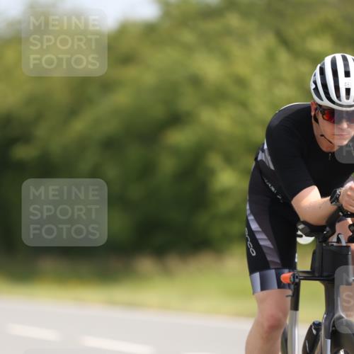 22.06.2025 - Viking Triathlon Yannick Fuchs http://msf.ph/oto/8094848 22.06.2025 11:20:11 Radfahren 38, 53, 136, 158, 399, 416, 461, 554 meine-sportfotos.de