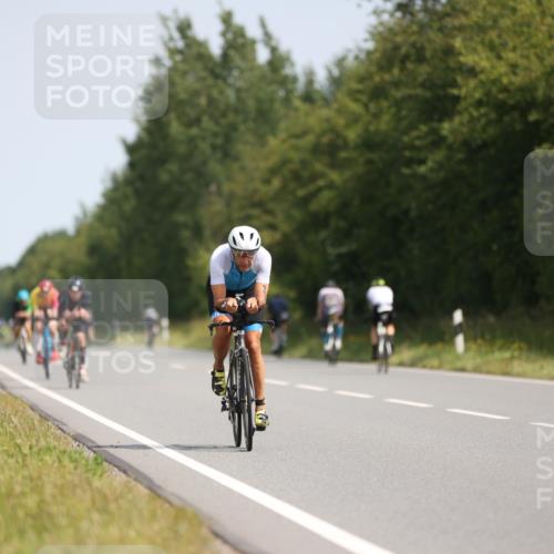 22.06.2025 - Viking Triathlon Yannick Fuchs http://msf.ph/oto/8094856 22.06.2025 11:20:13 Radfahren 38, 113, 136, 158, 399, 416, 461, 554 meine-sportfotos.de