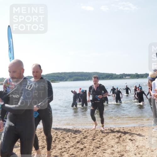 22.06.2025 - Viking Triathlon MichiJ http://msf.ph/oto/8094864 22.06.2025 10:40:32 Schwimmen 44, 228, 235, 239, 254, 275, 291, 325, 375, 385, 511, 514, 517, 556, 644, 655, 657 meine-sportfotos.de