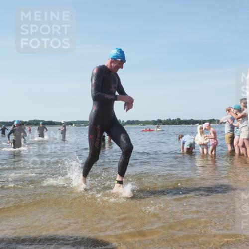 22.06.2025 - Viking Triathlon KatJ http://msf.ph/oto/8094866 22.06.2025 10:30:07 Schwimmen 132, 175, 203, 264, 374, 491, 626 meine-sportfotos.de