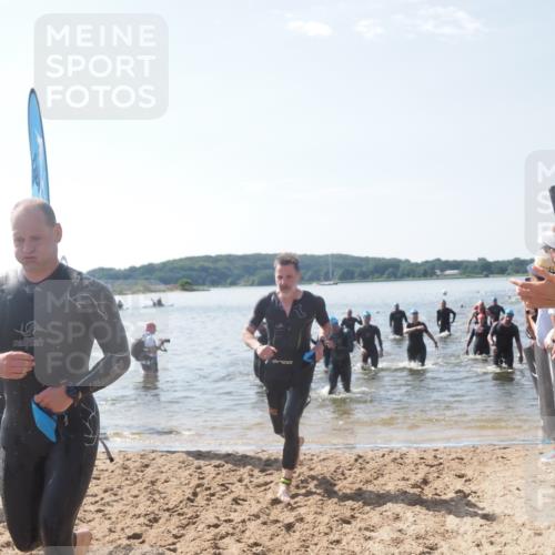 22.06.2025 - Viking Triathlon MichiJ http://msf.ph/oto/8094881 22.06.2025 10:40:33 Schwimmen 44, 228, 235, 239, 254, 275, 291, 325, 361, 375, 385, 511, 514, 556, 644, 655, 657 meine-sportfotos.de