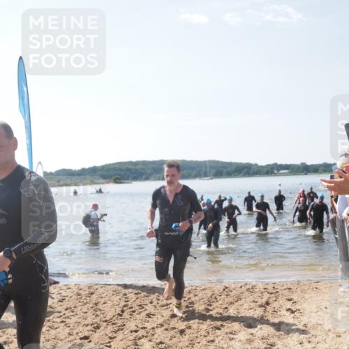 22.06.2025 - Viking Triathlon MichiJ http://msf.ph/oto/8094889 22.06.2025 10:40:33 Schwimmen 44, 228, 235, 239, 254, 275, 291, 325, 361, 375, 385, 511, 514, 556, 644, 655, 657 meine-sportfotos.de