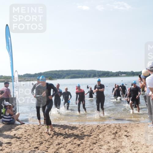 22.06.2025 - Viking Triathlon MichiJ http://msf.ph/oto/8094952 22.06.2025 10:40:38 Schwimmen 44, 228, 235, 239, 254, 266, 275, 291, 325, 361, 462, 511, 514, 556, 644, 655, 657 meine-sportfotos.de