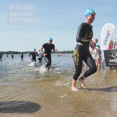 22.06.2025 - Viking Triathlon KatJ http://msf.ph/oto/8094987 22.06.2025 10:30:14 Schwimmen 132, 175, 203, 374, 381, 491, 626, 643 meine-sportfotos.de