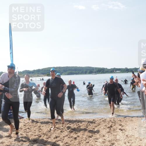 22.06.2025 - Viking Triathlon MichiJ http://msf.ph/oto/8095002 22.06.2025 10:40:40 Schwimmen 44, 228, 235, 239, 254, 266, 275, 291, 325, 361, 462, 514, 530, 556, 644, 655, 657 meine-sportfotos.de