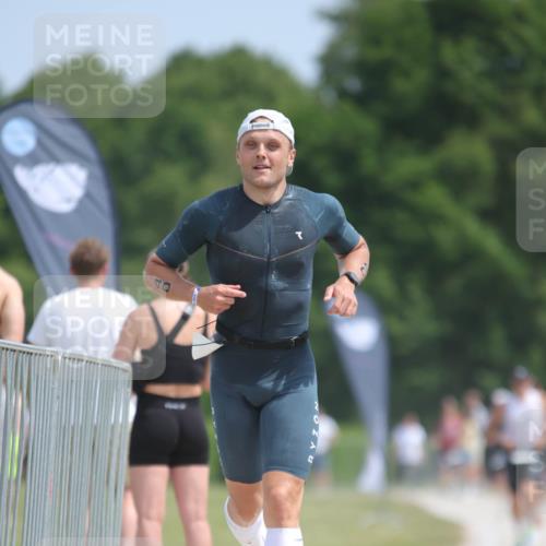 22.06.2025 - Viking Triathlon H.Heesch http://msf.ph/oto/8095087 22.06.2025 13:05:45 Laufen 40, 146 meine-sportfotos.de