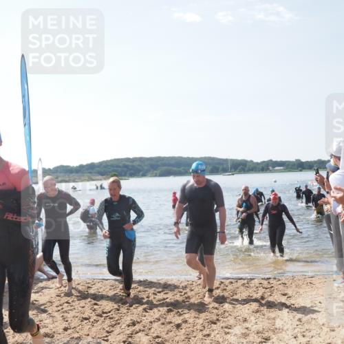 22.06.2025 - Viking Triathlon MichiJ http://msf.ph/oto/8095090 22.06.2025 10:40:43 Schwimmen 44, 59, 235, 239, 266, 275, 325, 361, 397, 462, 514, 530, 556, 644, 655, 657 meine-sportfotos.de