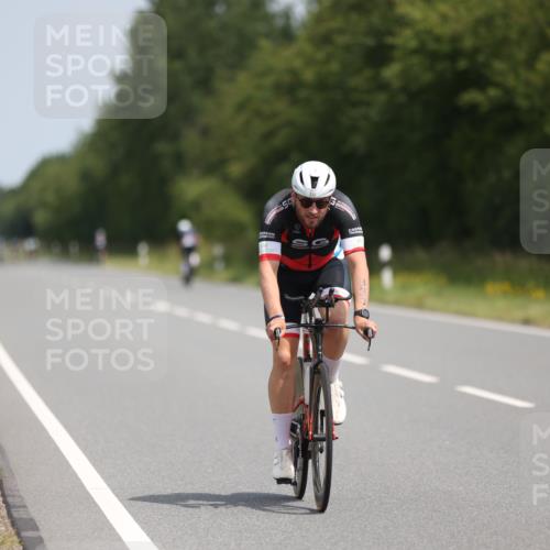 22.06.2025 - Viking Triathlon Yannick Fuchs http://msf.ph/oto/8095092 22.06.2025 11:57:25 Radfahren 1, 71, 330, 455 meine-sportfotos.de
