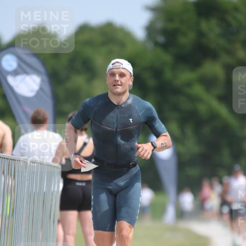 22.06.2025 - Viking Triathlon H.Heesch http://msf.ph/oto/8095094 22.06.2025 13:05:45 Laufen 40, 146 meine-sportfotos.de