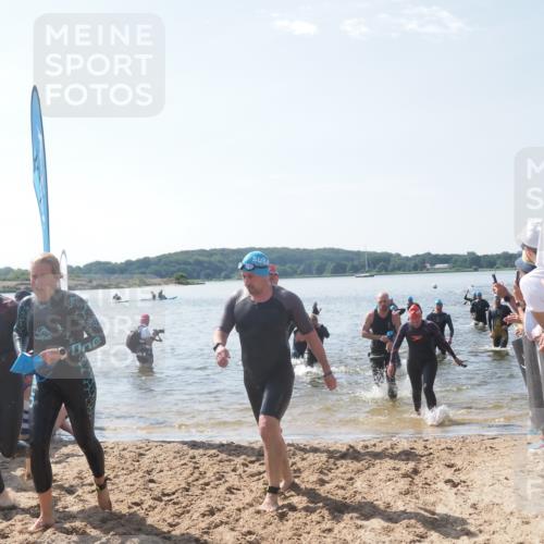 22.06.2025 - Viking Triathlon MichiJ http://msf.ph/oto/8095119 22.06.2025 10:40:44 Schwimmen 59, 235, 239, 266, 275, 325, 361, 397, 462, 514, 530, 556, 644, 655, 657 meine-sportfotos.de