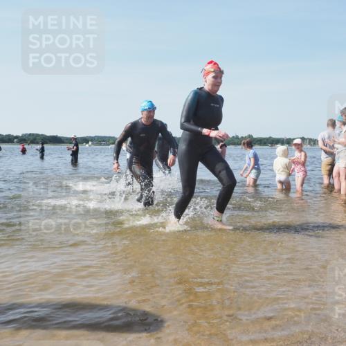 22.06.2025 - Viking Triathlon KatJ http://msf.ph/oto/8095125 22.06.2025 10:30:23 Schwimmen 132, 381, 393, 491, 551, 626, 643 meine-sportfotos.de