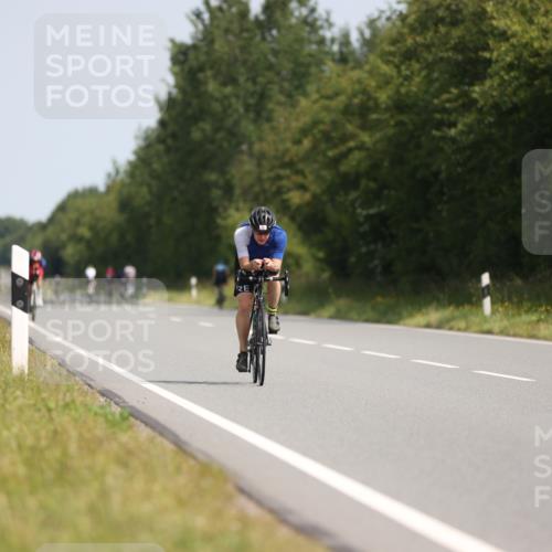 22.06.2025 - Viking Triathlon Yannick Fuchs http://msf.ph/oto/8095150 22.06.2025 11:20:26 Radfahren 106, 113, 608, 628, 631, 654 meine-sportfotos.de